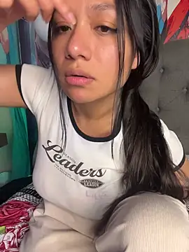 Im Little online show from November 2025 03:39:02 AM