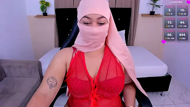 Snapshot of Kendra_Kait chatting on October 2025 12:02:02 PM Kendra Kait online show from October 2025 12:02:02 PM