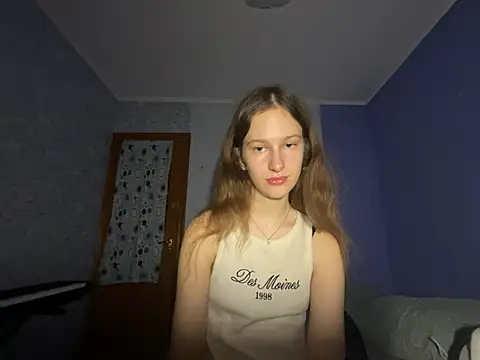 Snapshot of Eva_Angel3 chatting on January 2025 06:31:01 PM Eva Angel3 online show from January 2025 06:31:01 PM