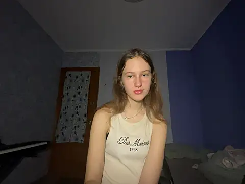 Snapshot of Eva_Angel3 chatting on February 2025 04:40:01 PM Eva Angel3 online show from February 2025 04:40:01 PM