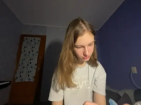 Snapshot of Eva_Angel3 chatting on March 2025 05:10:02 PM Eva Angel3 online show from March 2025 05:10:02 PM