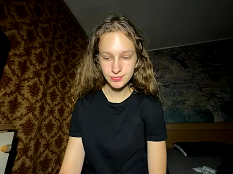 Snapshot of Eva_Angel3 chatting on September 2025 06:32:02 PM Eva Angel3 online show from September 2025 06:32:02 PM