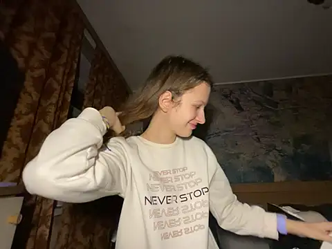 Snapshot of Eva_Angel3 chatting on October 2025 05:00:01 PM Eva Angel3 online show from October 2025 05:00:01 PM