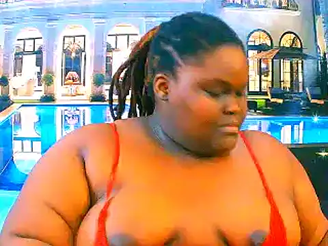 Snapshot of EbonyHotBuns chatting on March 2026 09:04:01 AM EbonyHotBuns online show from March 2026 09:04:01 AM