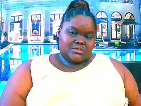 Snapshot of EbonyHotBuns chatting on March 2026 10:32:02 AM EbonyHotBuns online show from March 2026 10:32:02 AM