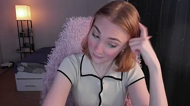 ReddHotPipper online show from March 2026 04:04:02 AM