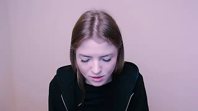 Snapshot of MissOliviaa_ chatting on January 2025 12:38:02 PM MissOliviaa  online show from January 2025 12:38:02 PM