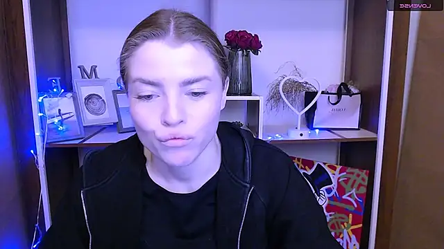 Snapshot of MissOliviaa_ chatting on January 2025 08:05:01 AM MissOliviaa  online show from January 2025 08:05:01 AM