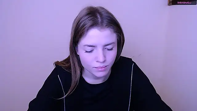 Snapshot of MissOliviaa_ chatting on January 2025 09:49:02 AM MissOliviaa  online show from January 2025 09:49:02 AM