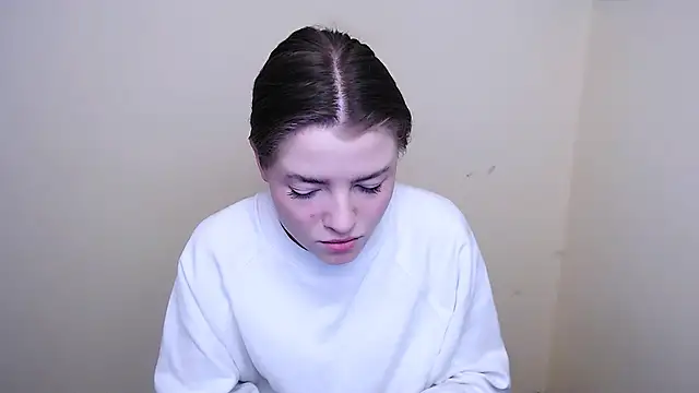 Snapshot of MissOliviaa_ chatting on January 2025 07:32:02 AM MissOliviaa  online show from January 2025 07:32:02 AM