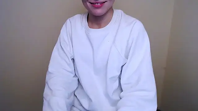 Snapshot of MissOliviaa_ chatting on January 2025 11:48:01 AM MissOliviaa  online show from January 2025 11:48:01 AM