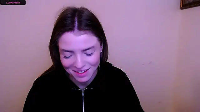 Snapshot of MissOliviaa_ chatting on January 2025 12:37:02 PM MissOliviaa  online show from January 2025 12:37:02 PM