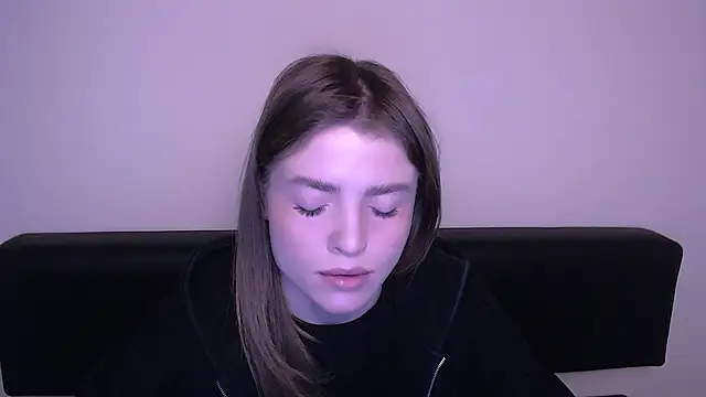 Snapshot of MissOliviaa_ chatting on February 2025 10:12:01 AM MissOliviaa  online show from February 2025 10:12:01 AM