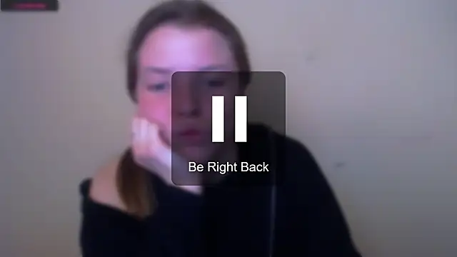 Snapshot of MissOliviaa_ chatting on February 2025 11:03:01 AM MissOliviaa  online show from February 2025 11:03:01 AM