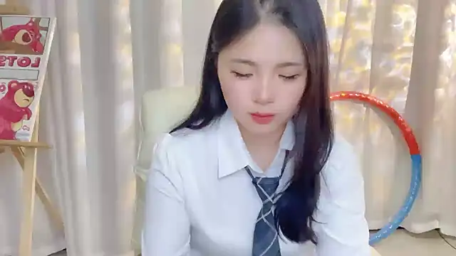 Snapshot of SU__SU chatting on February 2025 01:33:01 PM SU SU online show from February 2025 01:33:01 PM