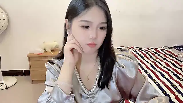 Snapshot of SU__SU chatting on September 2025 05:23:01 AM SU SU online show from September 2025 05:23:01 AM
