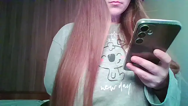 Evasapples online show from April 2026 07:15:01 PM