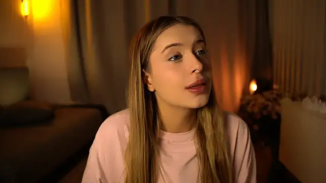 elisa moon online show from December 2024 04:15:02 AM