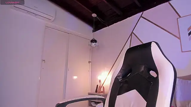 emma carterr1 online show from December 2024 10:12:02 PM