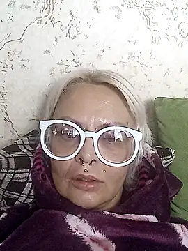 Gardener of Illusions online show from November 2025 07:08:02 AM