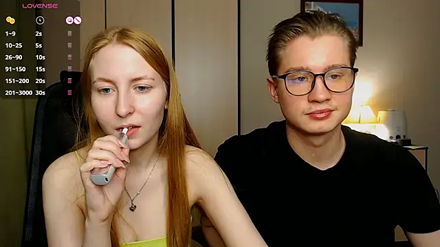 Snapshot of AliceStoneJhonyStone chatting on February 2025 06:45:02 PM AliceStoneJhonyStone online show from February 2025 06:45:02 PM