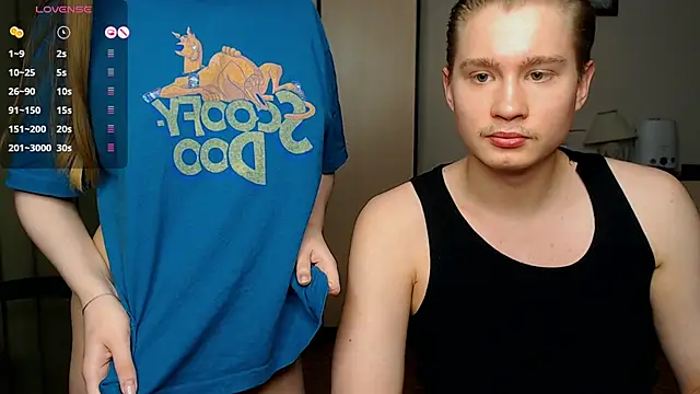 Snapshot of AliceStoneJhonyStone chatting on February 2025 11:00:02 PM AliceStoneJhonyStone online show from February 2025 11:00:02 PM