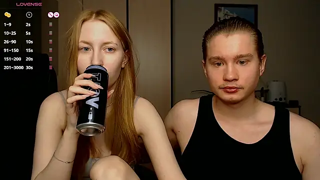 Snapshot of AliceStoneJhonyStone chatting on February 2025 02:14:02 PM AliceStoneJhonyStone online show from February 2025 02:14:02 PM