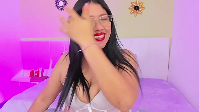 estrella bigboobs14 online show from October 2025 06:25:02 PM