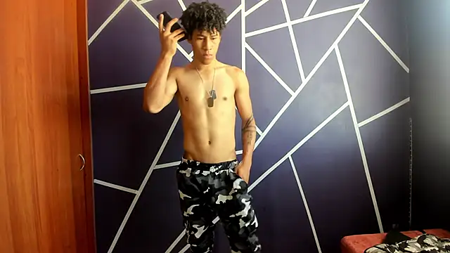 Pendragon1224 online show from January 2025 03:25:01 PM