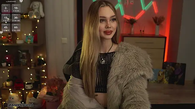 ManiFreyja online show from November 2025 07:19:02 PM