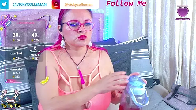 Snapshot of VickyColleman chatting on October 2025 07:12:01 PM VickyColleman online show from October 2025 07:12:01 PM