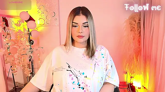 Ladydream1 online show from September 2025 11:37:01 PM