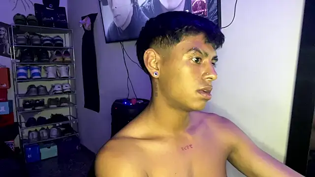  Billowy  online show from November 2025 04:33:02 AM