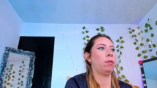 JanneKim online show from June 2026 01:31:01 PM