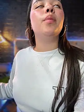 Paloma  LS online show from October 2025 05:57:02 PM