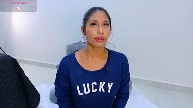 Anna risse online show from April 2026 05:21:01 AM