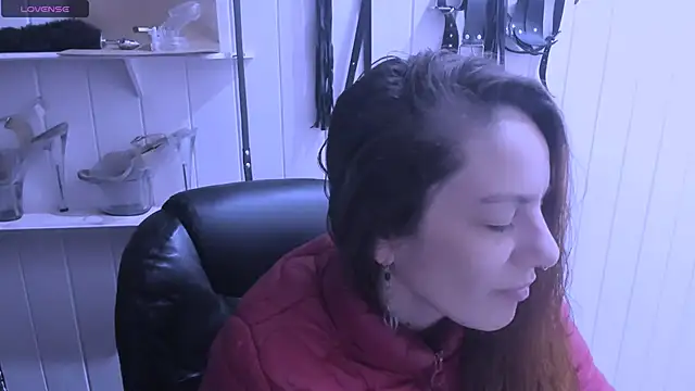 Snapshot of jessiburningheels chatting on April 2026 09:46:01 AM jessiburningheels online show from April 2026 09:46:01 AM