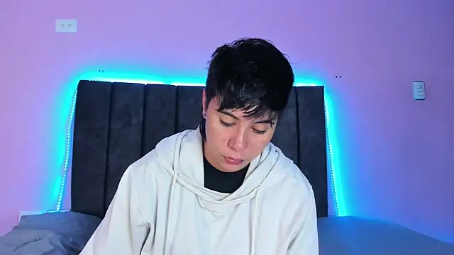 AbbySmiitth  online show from January 2025 12:22:02 PM