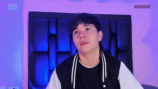 AbbySmiitth  online show from March 2025 12:17:01 PM