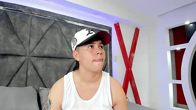 AbbySmiitth  online show from April 2026 10:21:02 PM