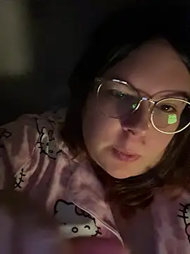 yourcutesarah online show from May 2026 08:37:01 PM
