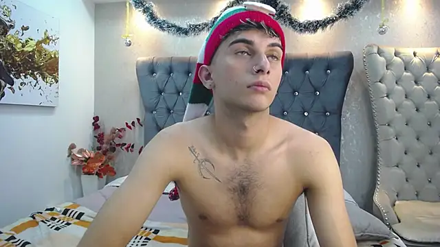 Snapshot of MrWilliseo chatting on December 2024 12:44:02 AM MrWilliseo online show from December 2024 12:44:02 AM