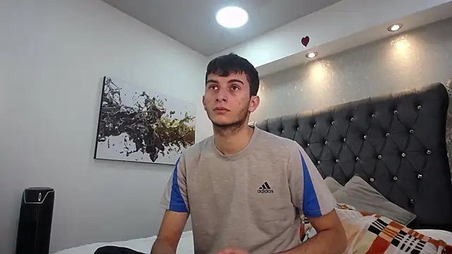 Snapshot of MrWilliseo chatting on March 2025 07:44:02 PM MrWilliseo online show from March 2025 07:44:02 PM