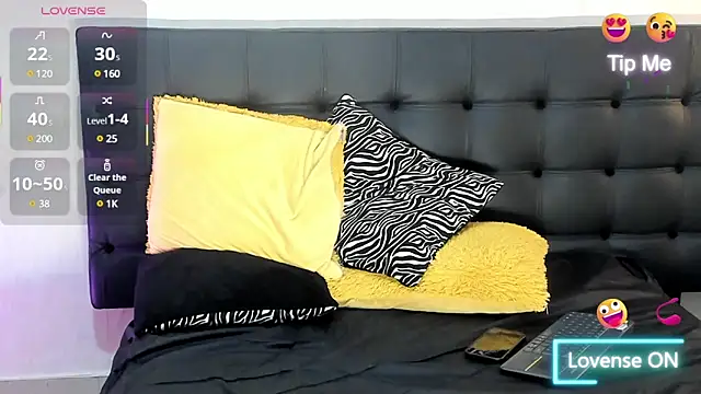 KENDER21  online show from March 2025 06:46:02 AM