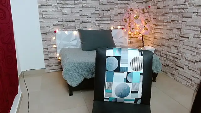 Snapshot of Vanse_lust chatting on December 2024 01:47:02 AM Vanse lust online show from December 2024 01:47:02 AM