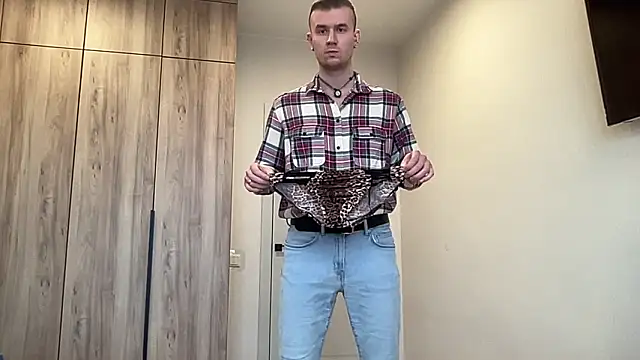 Snapshot of cute_mark chatting on February 2026 12:38:01 PM cute mark online show from February 2026 12:38:01 PM