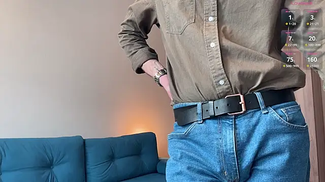 Snapshot of cute_mark chatting on April 2026 06:03:02 AM cute mark online show from April 2026 06:03:02 AM