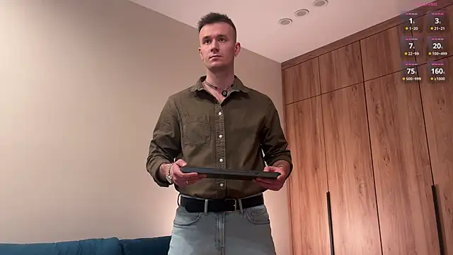 Snapshot of cute_mark chatting on April 2026 06:12:02 PM cute mark online show from April 2026 06:12:02 PM