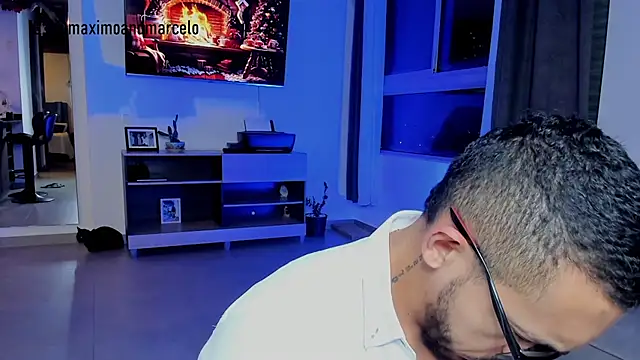 Snapshot of Maximo_Marcelo chatting on December 2024 03:04:02 AM Maximo Marcelo online show from December 2024 03:04:02 AM
