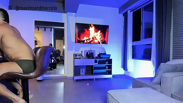 Snapshot of Maximo_Marcelo chatting on January 2025 02:08:02 AM Maximo Marcelo online show from January 2025 02:08:02 AM